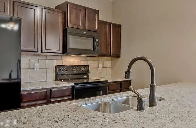 8755 E Chris St — Photo 22
