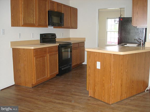 5th image of 7 Shannondale Ct