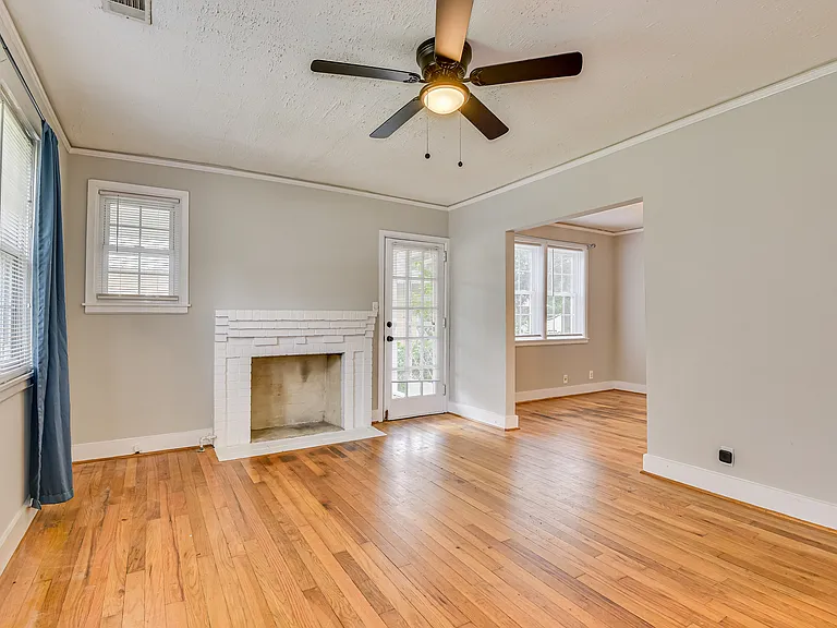 2066 Greene St — Photo 17