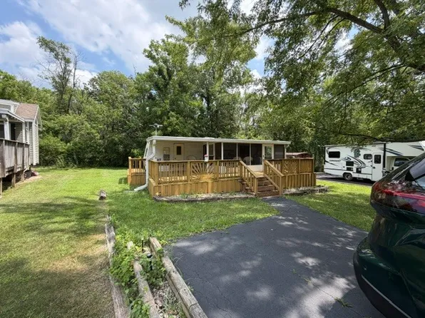 2795 E 28th Rd Lot 1438, Seneca, IL 61360