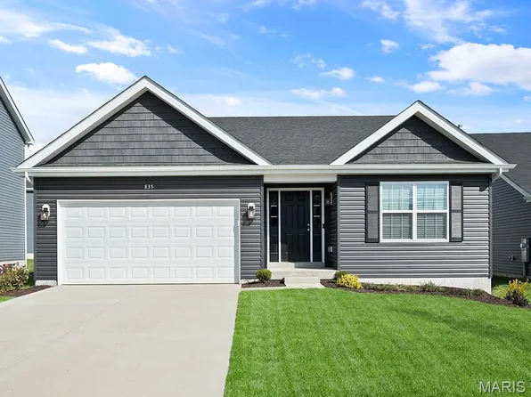 2347 Fernau Ct, Florissant, MO 63031