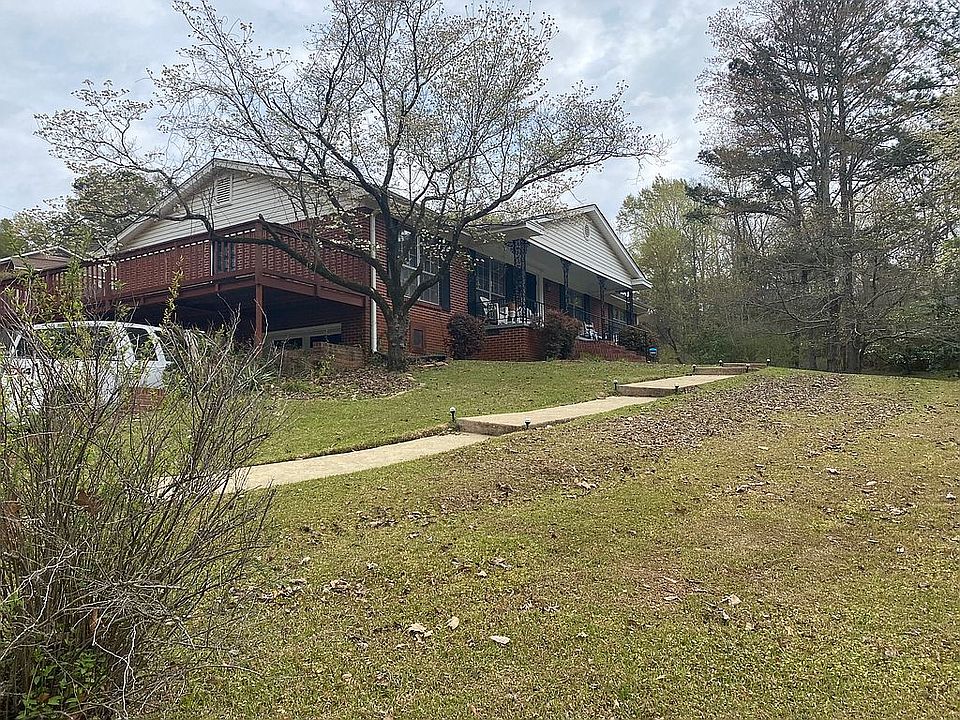 2nd image of 101 Sherard Cir