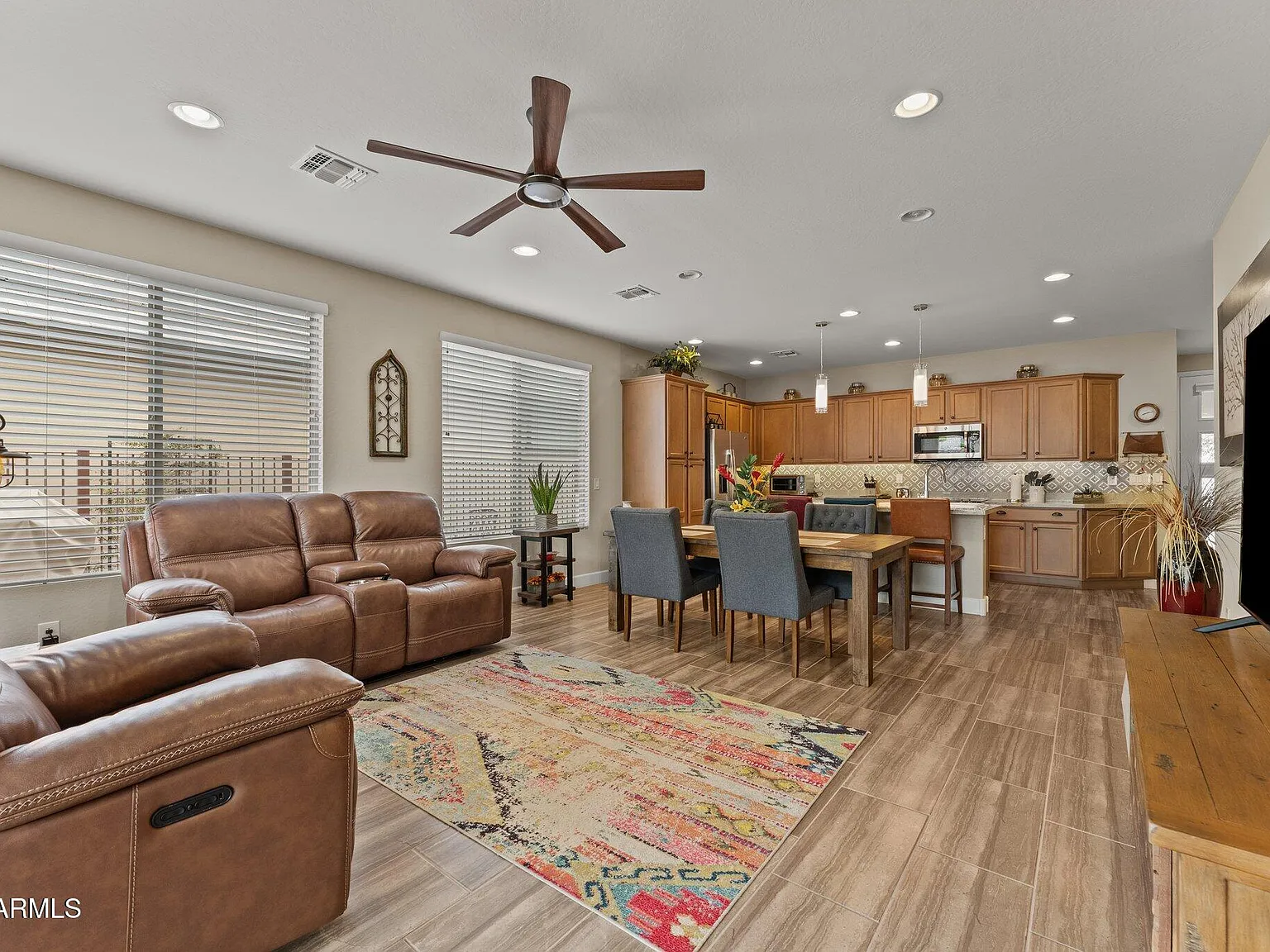 2 bed, 2.0 bath, 1218 sqft, $2,400 — Photo 3