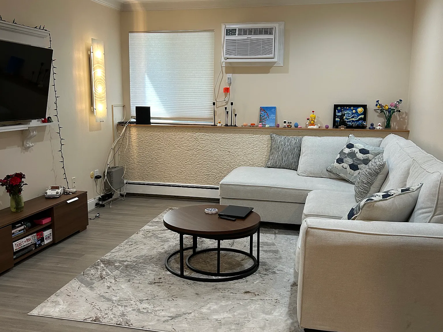 2 bed, 798 sqft, $2,250 — Photo 2