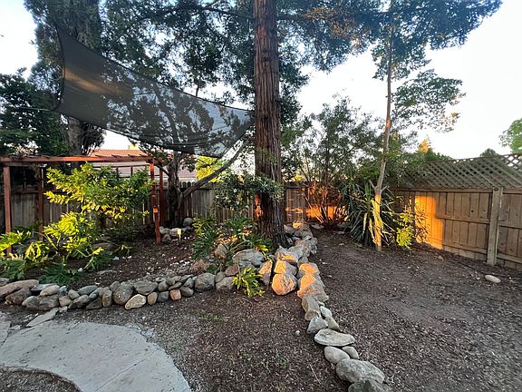 3rd image of 2870 Higgins Rd