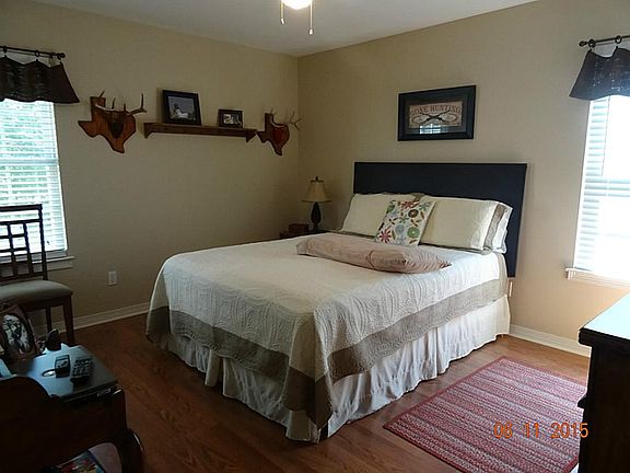 2nd image of 70 Dogwood Ln