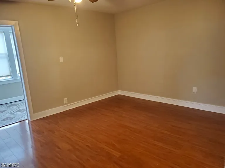 15 Westervelt Pl — Photo 14