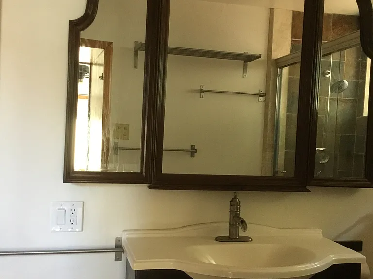 1105 Bonilla Dr — Photo 25