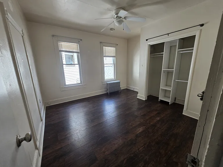 407 N Webster Ave — Photo 13