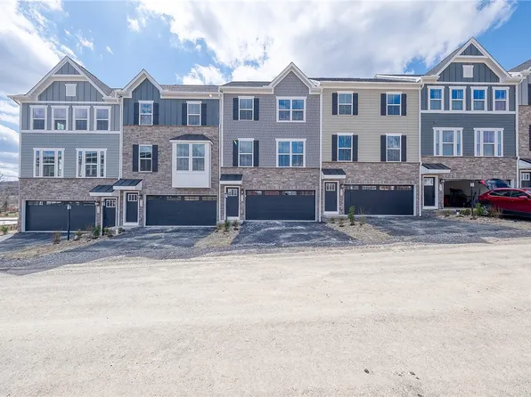 315 Telluride Ln, Cranberry Township, PA 16066