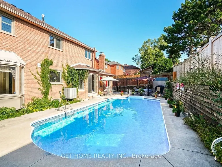 5668 Turney Dr #UPPER — Photo 22