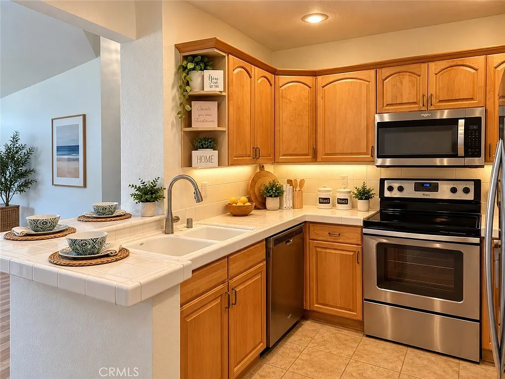 2 bed, 1037 sqft, $3,300 — Photo 4