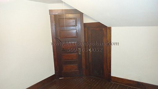 2nd image of 1130 W Bismark Ave