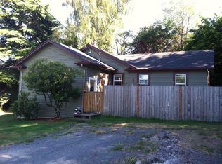 9623 15th Ave NE, Seattle, WA 98115