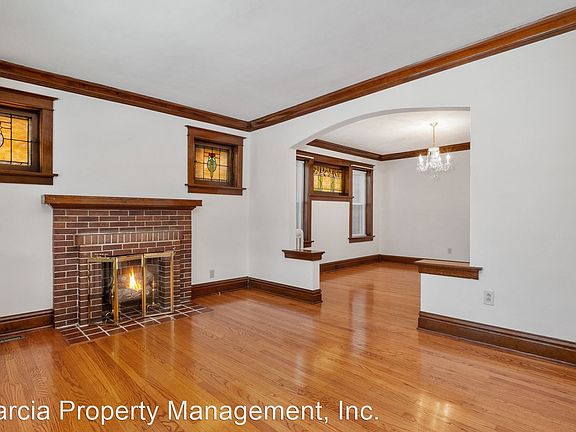 5th image of 3643 Bowen St #1F