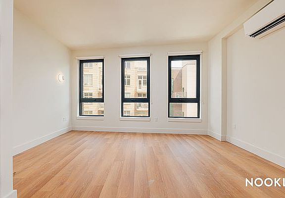 4th image of 487 Keap St #618