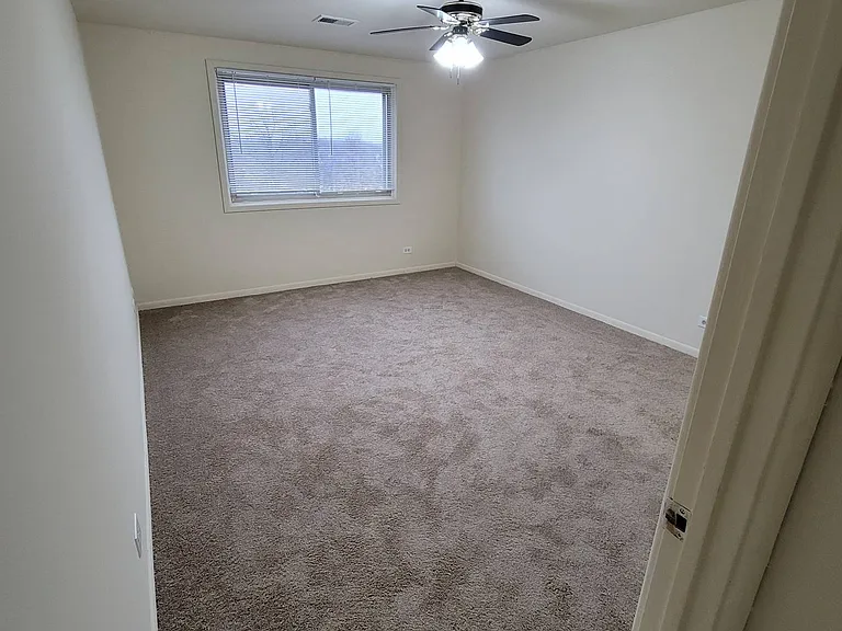 9937 S Cicero Ave #405 — Photo 11