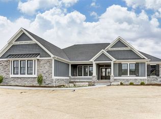 14793 Whisper Rock Blvd, Fort Wayne, IN 46845