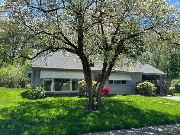 264 Burke Street, East Hartford, CT 06118