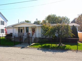 570 Front St, Mount Pleasant, PA 15666