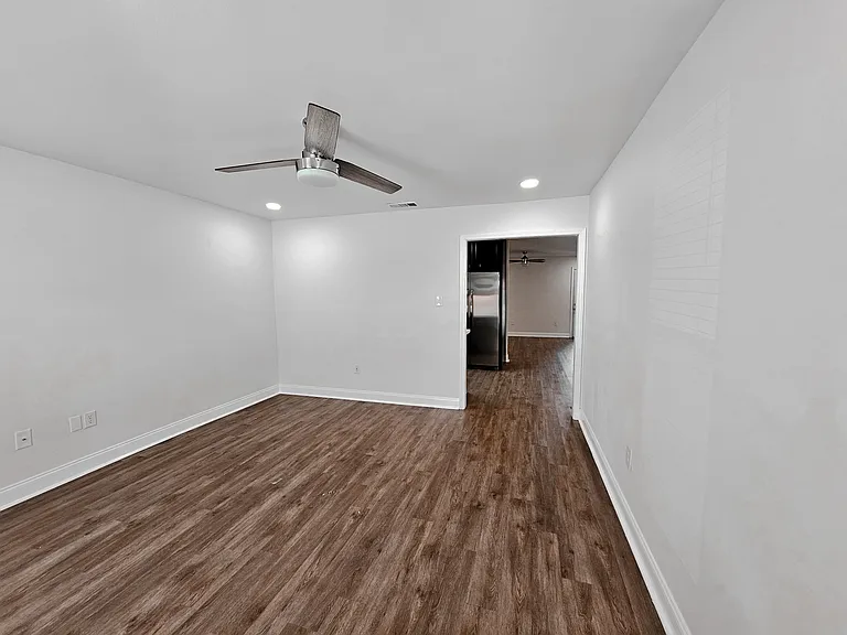 6921 Bamberry St — Photo 2