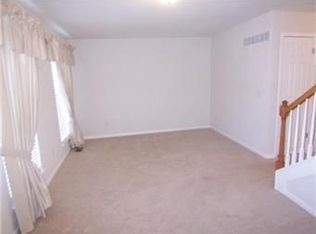 8151 N Oakley Ave, Kansas City, MO 64119