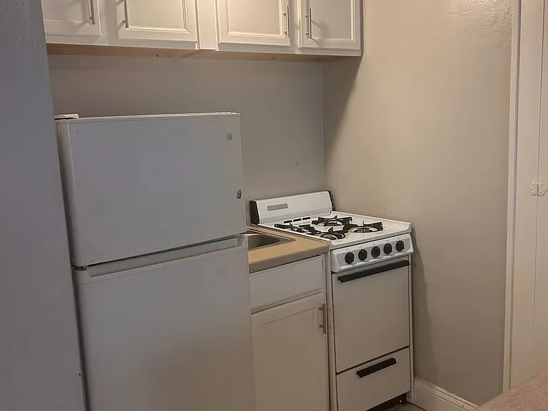 1521 N Franklin Pl — Photo 17