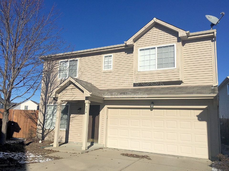 1st image of 736 Pine Lake Dr