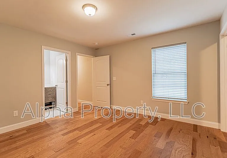 305 Buncombe St #A — Photo 15