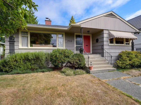 2568 Margate Ave, Oak Bay, BC V8S 3A4