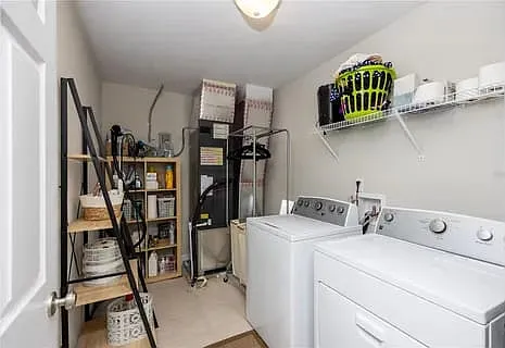 451 SW 251st St — Photo 5
