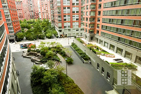 Sold by Halstead Real Estate | media 15