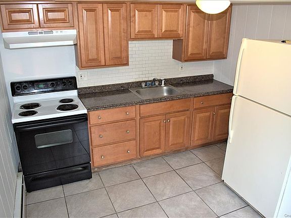 5th image of 55 E Main St