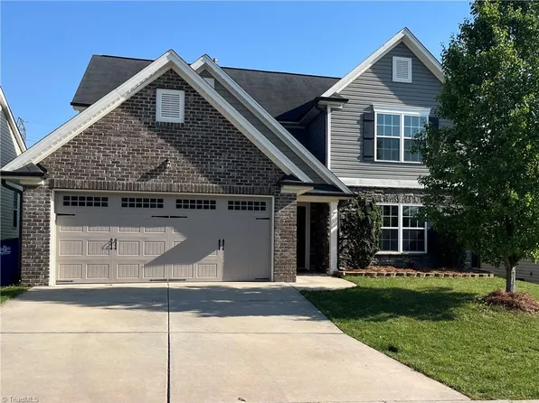 4949 Long Grove Dr, Kernersville, NC 27284