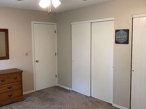 3rd image of 120 Grand Teton Dr
