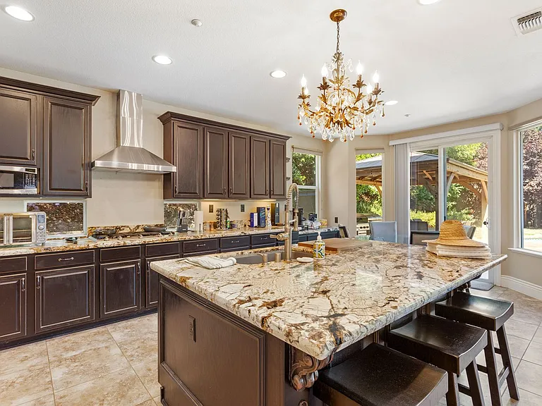 6505 Winter Rush Dr — Photo 31