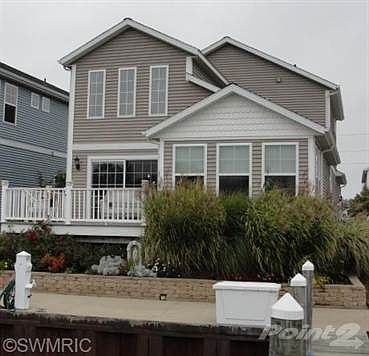 1st image of 415 Island Pointe Dr #135B