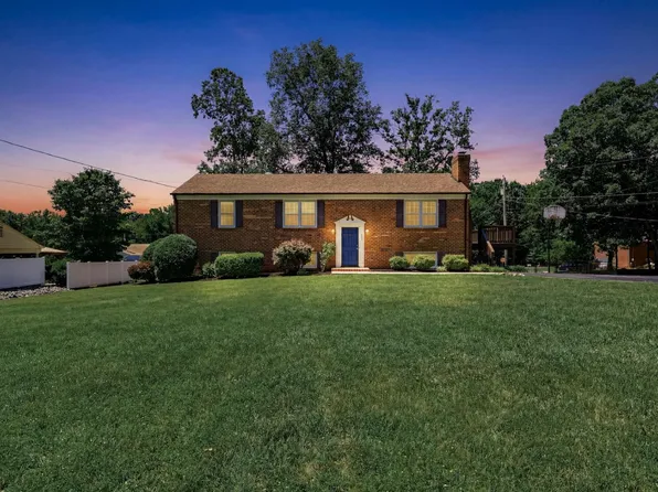 201 Forest Dale Dr, Forest, VA 24551