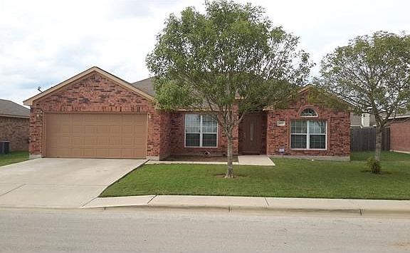 2nd image of 1617 Paint Brush Dr