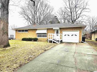 2025 W Hilltop Dr, Quincy, IL