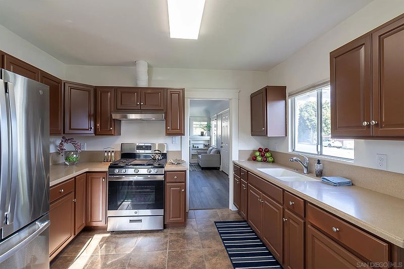 3320 Orange Avenue - photo 20