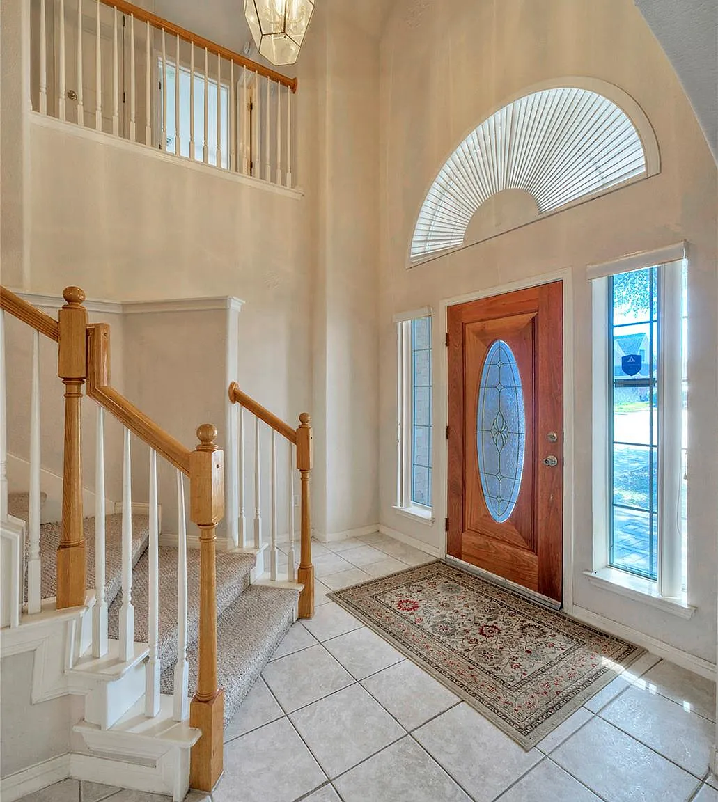 4 bed, 2.5 bath, 3796 sqft, $2,600 — Photo 4