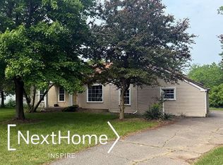 8412 Rondale Dr, Grand Blanc, MI 48439