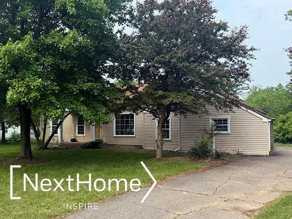 8412 Rondale Dr, Grand Blanc, MI 48439