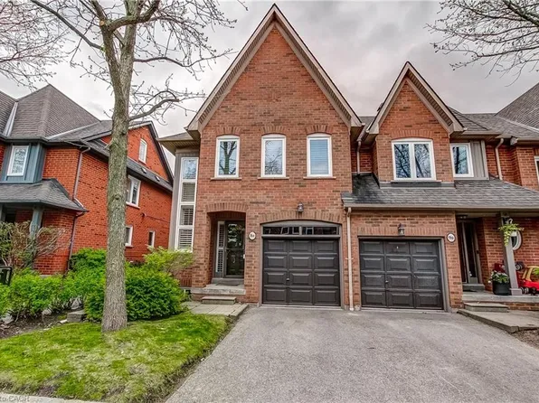 1084 Queen St W #8B, Mississauga, ON L5H 4K4