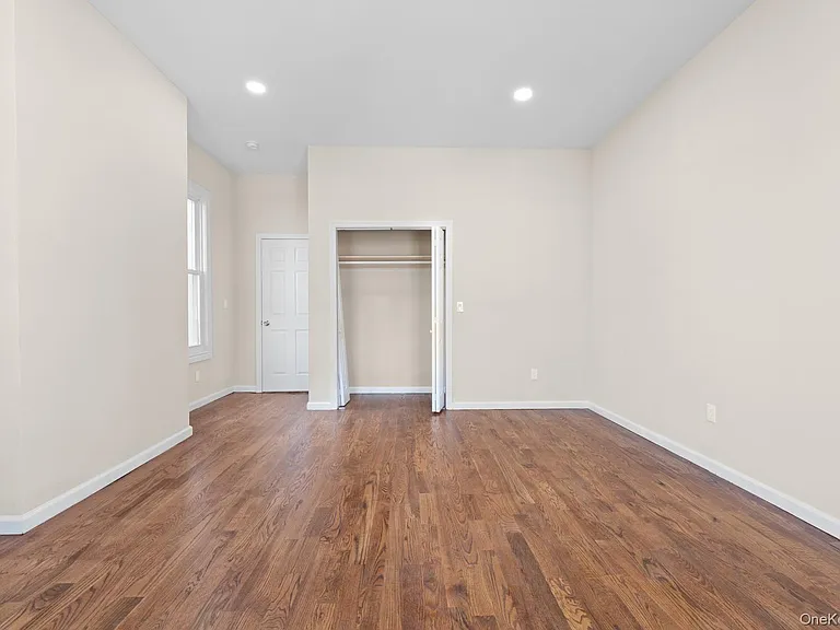 460 S 6th Ave #1 — Photo 13