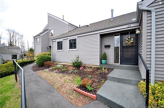 1st image of 120 Hollister Way S #120