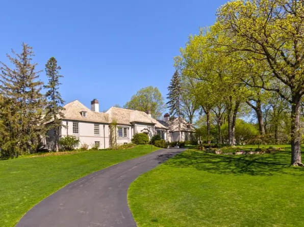 3340 Hill Ln, Wayzata, MN 55391