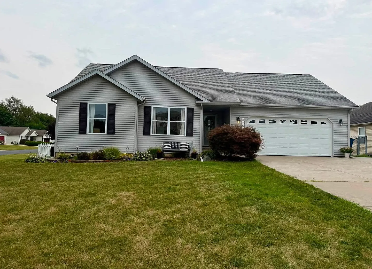 5 bed, 2052 sqft, $2,200 — Photo 1