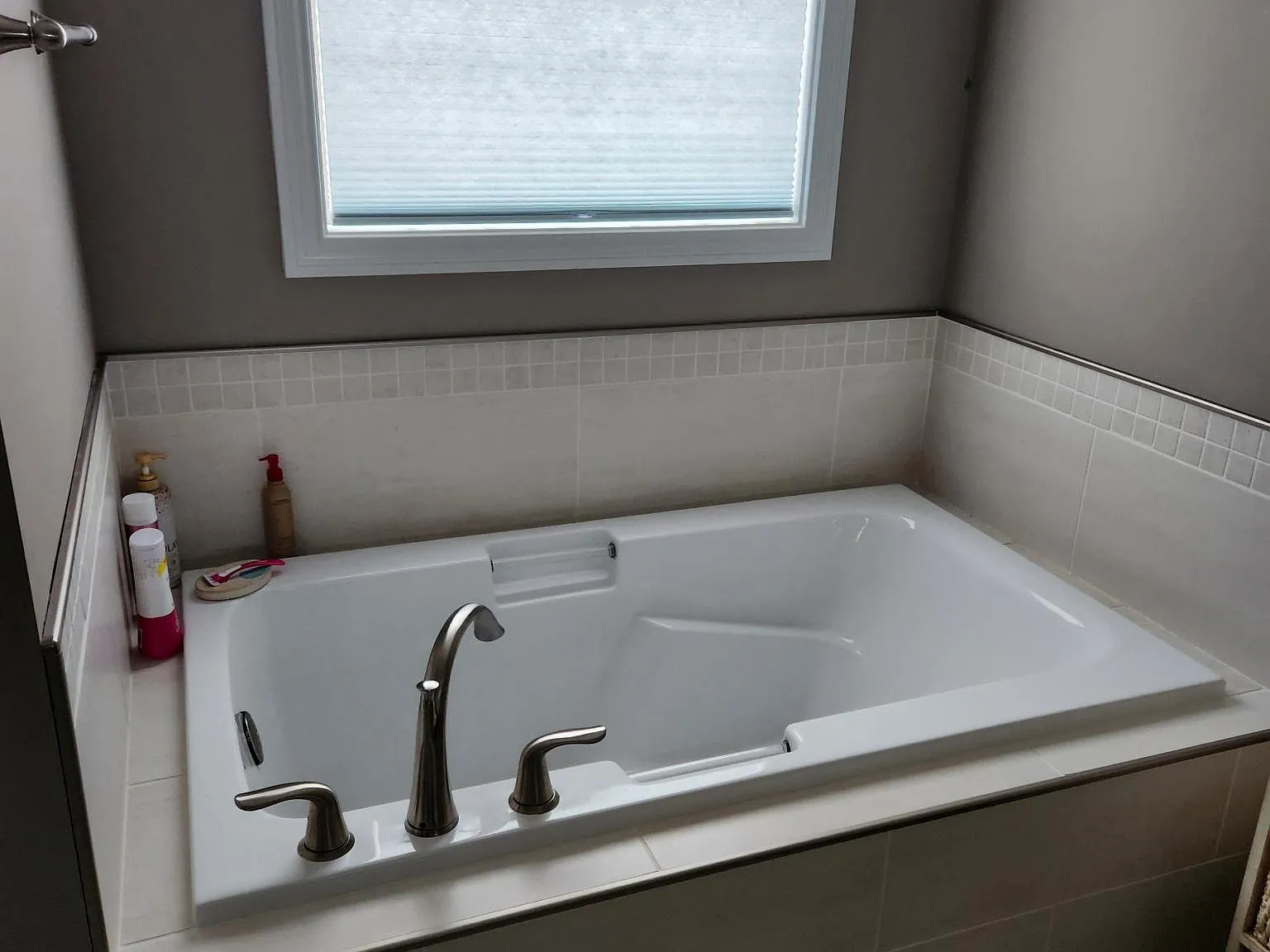 3 bed, 2244 sqft, $2,800 — Photo 4